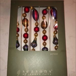 Seasons of Cannon Falls Colorful Garland